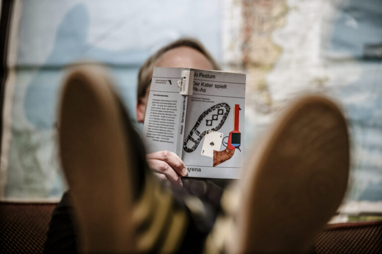 VL Book: Revolutionizing Digital Publishing for Authors, Readers, and Educators